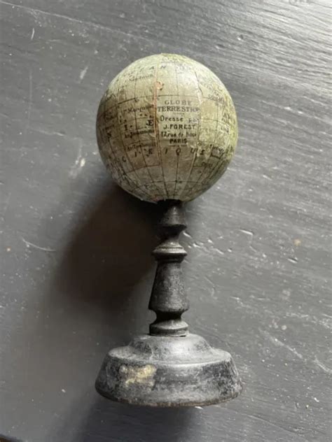 ANCIEN GLOBE TERRESTRE Mappemonde J FOREST Paris Socle Bois Noirci EUR