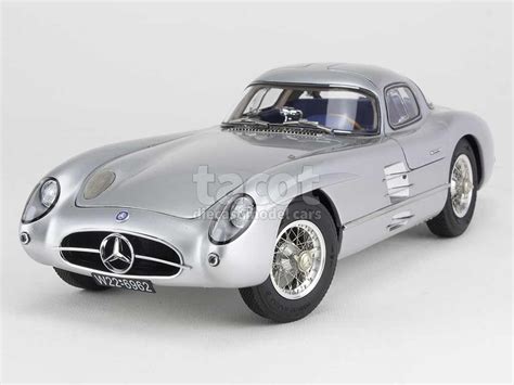 Mercedes 300 SLR Uhlenhaut Coupé 1955 CMC 1 18 Autos Miniatures