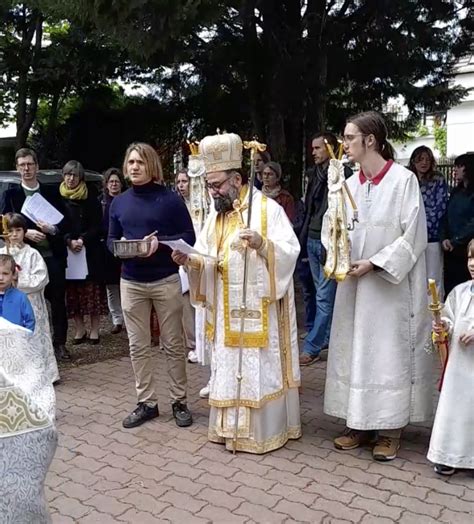 Ce mercredi radieux 8 mai fête de saint Jean le Théologien Vicariat