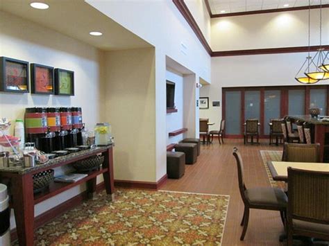 HAMPTON INN & SUITES PRATTVILLE - Prices & Hotel Reviews (AL)