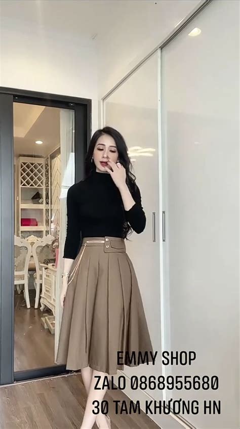 Pin By NGUYEN NGAN HA On CHAN VAY Clothes High Waisted Skirt Fashion