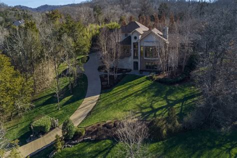 Take A Look Inside Keith Urban And Nicole Kidmans Nashville Mansion