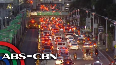 Live Traffic Situation On Edsa Quezon Ave Ahead Of Christmas Weekend