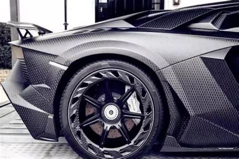 Why Are Supercars Made Of Carbon Fiber What Are The Benefits