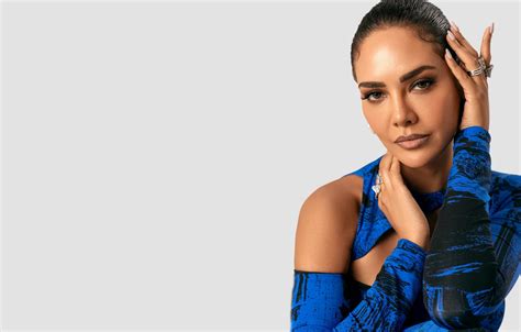 Обои girl hot sexy fashion eyes smile beautiful figure на телефон и рабочий стол раздел