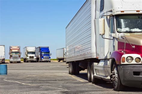 A Guide To The Different Types Of Trucking Jobs