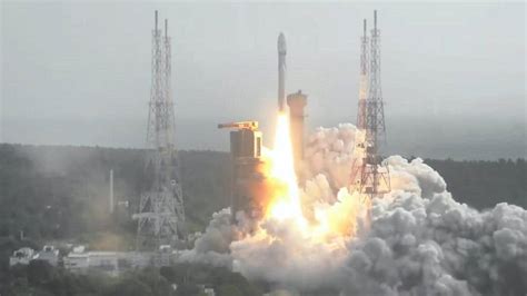 Isro Successfully Launches 36 Satellites For Oneweb Latest News India