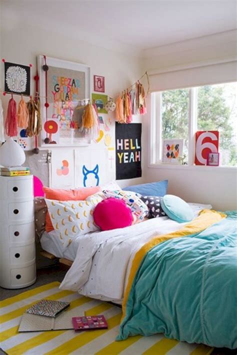 41 Easy and Clever Teen Bedroom Makeover Ideas ~ Matchness.com