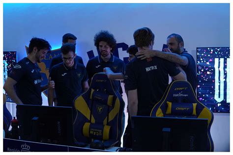 Ucam Revive Ante Los Heretics Y Movistar Riders Se Lleva El Cl Sico