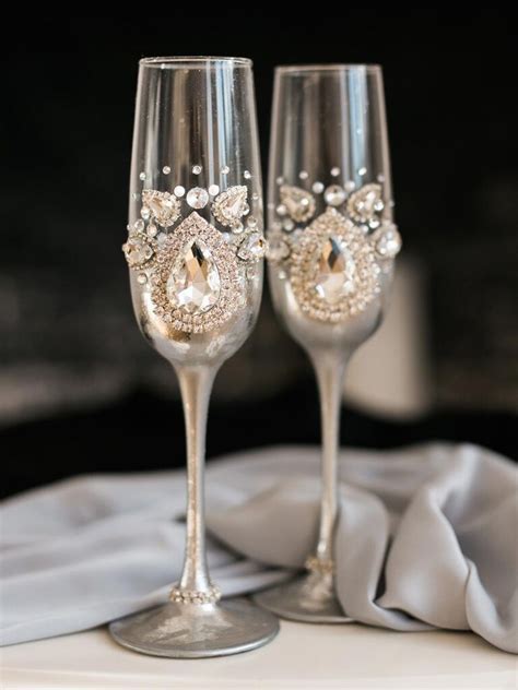 36 Wedding Champagne Flutes For Your First Toast As A Married Couple