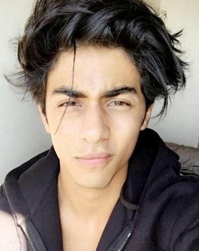 Aryan Khan Height, Age, Girlfriends, Family, Biography » StarsUnfolded