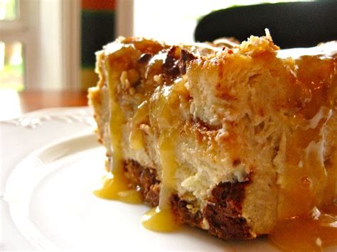 Gorgeous Gourmet Bread Pudding With Pecan Praline Sauce