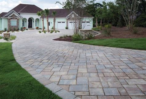 Driveway Pavers: Best Paving Stones, Patterns & Designs for Driveways ...