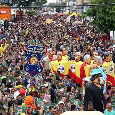 Banda do Vai Quem Quer lança nesta sexta 15 12 camiseta e marchinhas