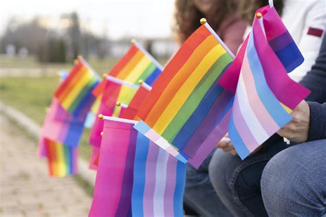 Lgbt Symbols All Pride Flags And Names - Tons of people use the rainbow ...