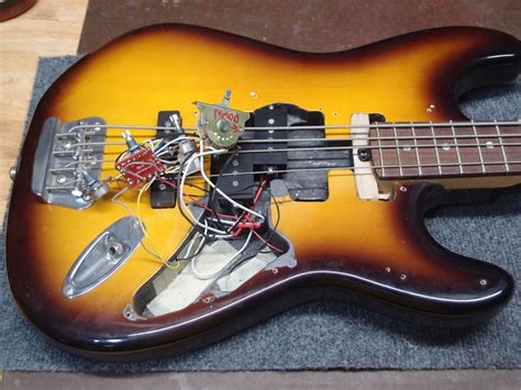 Stratocaster Bass Luthiery Laboratories