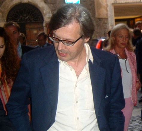 Certosa Di Trisulti Vittorio Sgarbi In Visita Alla Mostra Il Corpo E