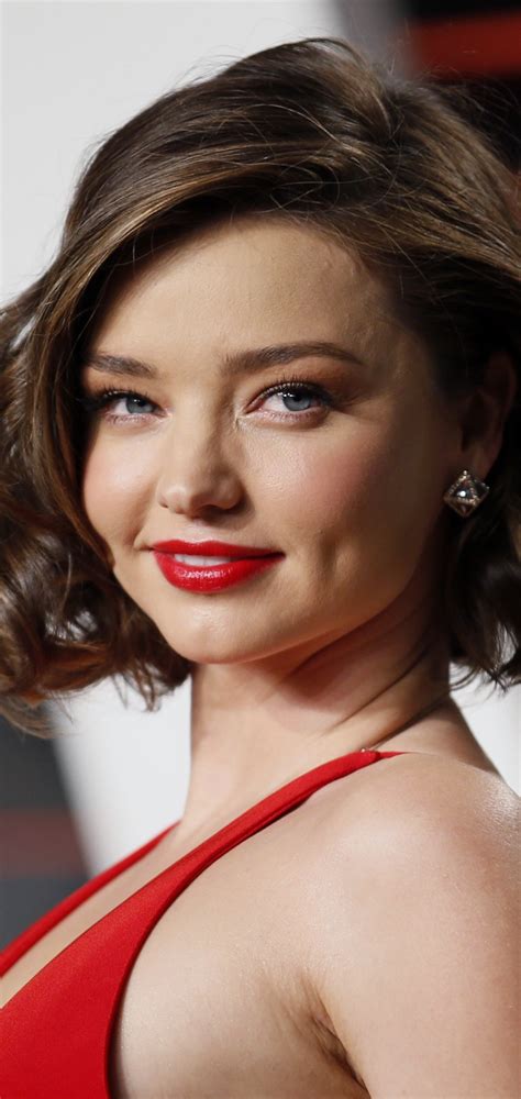 Celebrity Miranda Kerr Lipstick Short Hair Blue Eyes Brunette Face