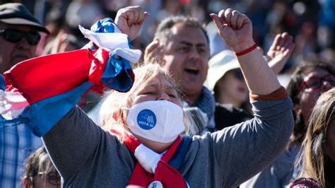 Comenzó En Uruguay La Campaña Para Derogar 135 Artículos De Una Ley Clave De Lacalle Pou