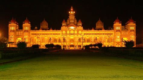 Mysore Karnataka Palace Wallpaper Hd Places To Visit Pinterest