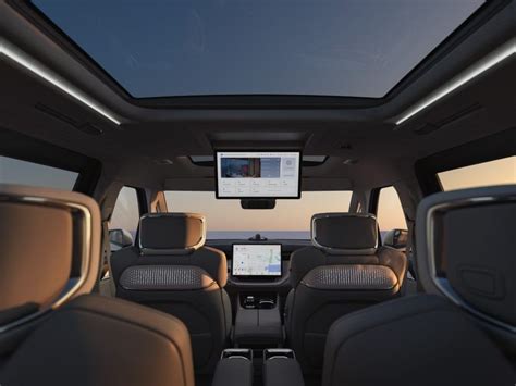 Volvo EM90 MPV: All you need to know about 'living room experience ...