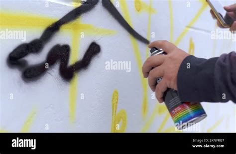 Graffiti painting wall spray paint Stock Videos & Footage - HD and 4K ...