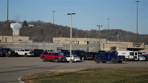 Inmate attack kills Ross Correctional Institution officer on Christmas