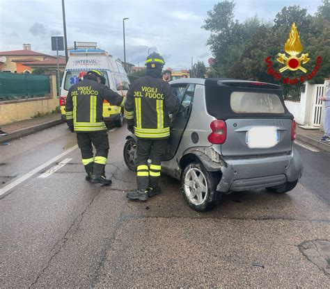 Olbia Incidente Stradale In Via Biddau Sul Posto I Vigili Del Fuoco