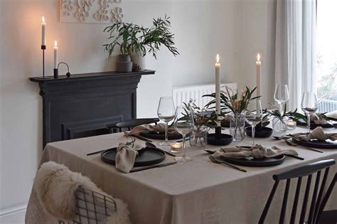 Simple Christmas Table Styling With Dried Foliage And Grasses These