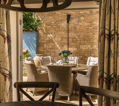 Atticus Luxury Self Catering Burford Cotswolds