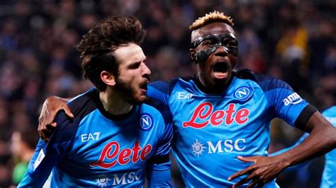 Why does Victor Osimhen wear a mask on his face? Napoli Champions ...