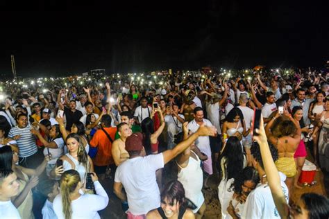 Popula O Lota Orla De Jo O Pessoa Para Celebrar Chegada De