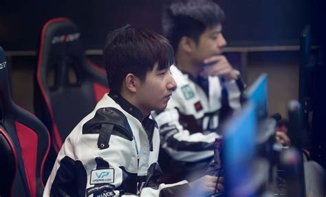 Dota News Marstv Dota League The Koreans Are Out Vg Survives