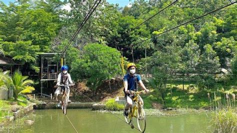 Berlibur Sambil Wisata Edukasi Di Kampung Kahuripan Cirangkong