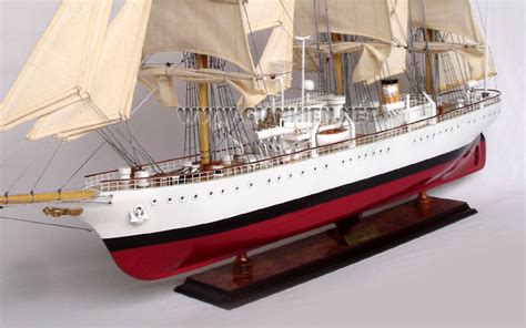 Tall Ship Ara Libertad