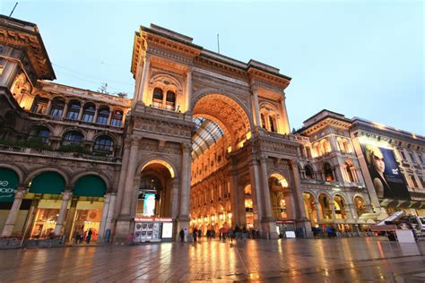 Galleria Vittorio Emanuele II in Milan - well-known shops - Planet of Hotels