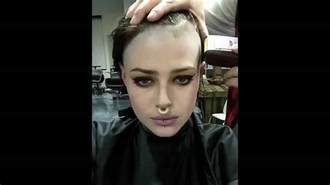 Headshave Beautiful Girl And Gorgeous Shaving Her Head Ep 010 Undercut Hairstyles Women