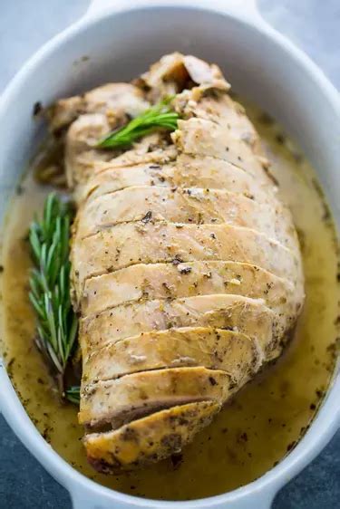 Recipe for juicy turkey breast using a slow cooker – Artofit