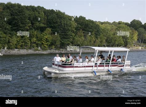 Pocono Poconos Mountains Pennsylvanialake Wallenpaupackscenic Pontoon