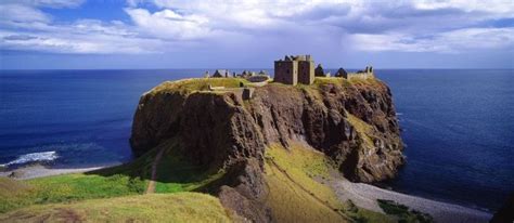 Dunnottar Castle: Set in a Spectacular Location