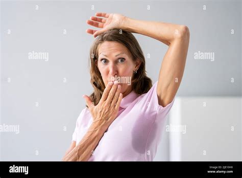 Armpit Hi Res Stock Photography And Images Alamy