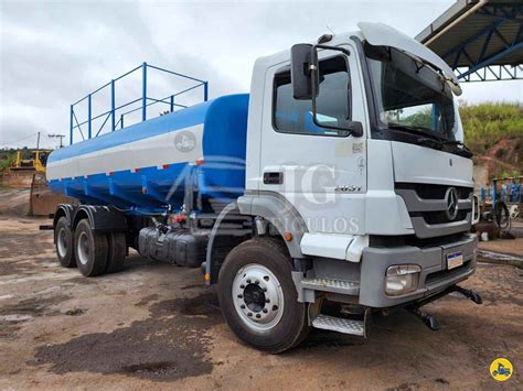 Caminhão Tanque pipa em Minas gerais MG a venda