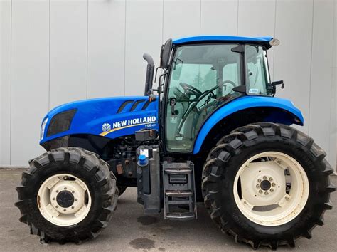 Tractor Agrícola TS6 110 New Holland Agtrac