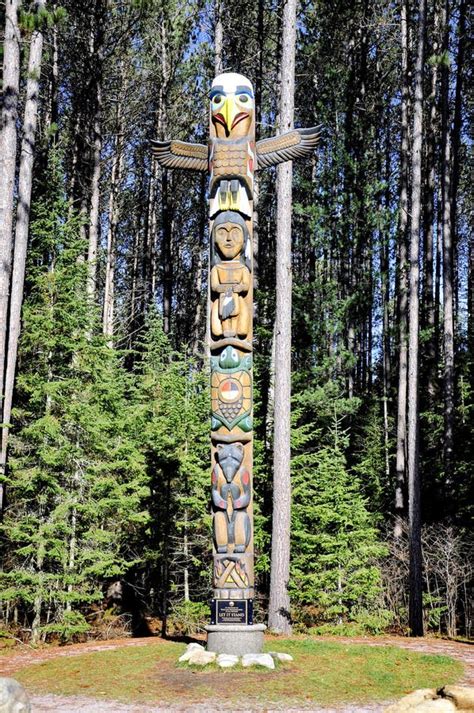 The Totem Pole At The East Gate Algonquin Park Editorial Stock Photo