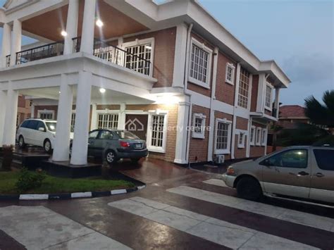 For Sale 7 Bedroom Fully Detached Duplex With 2 Bedroom Bq Amen