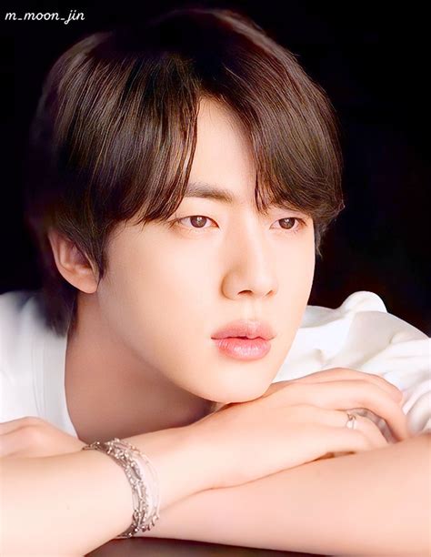 Bts Community Post 사랑하는 석진아♡ 비 오는 날에도 석진이는 변함없이 바쁘게 지내고 있을까 힘든 군무