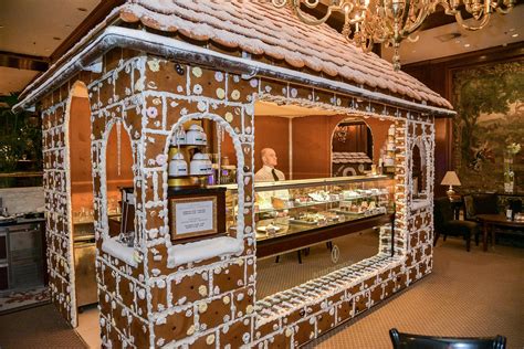 Life Size Gingerbread House Cardboard | The Cake Boutique