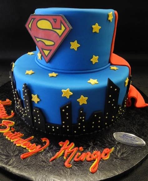 Superman Fondant Cake With Edible Cape B0323 Circo S Pastry Shop