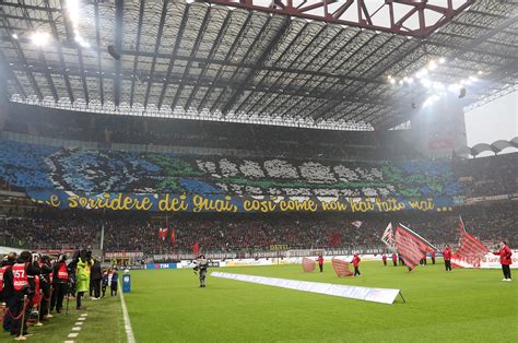 Il Derby Di Milano Parte Dalle Curve Foto Sportmediaset