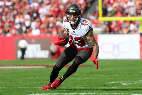 Mike Evans Fantasy Projections Should You Draft Evans In Fantasy This